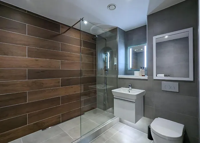 Charles Hope Apartman *