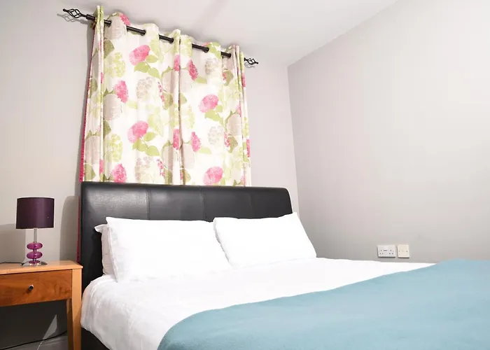 87 Rawsthorne Avenue Manchester