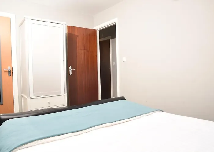 Hotell 87 Rawsthorne Avenue Manchester