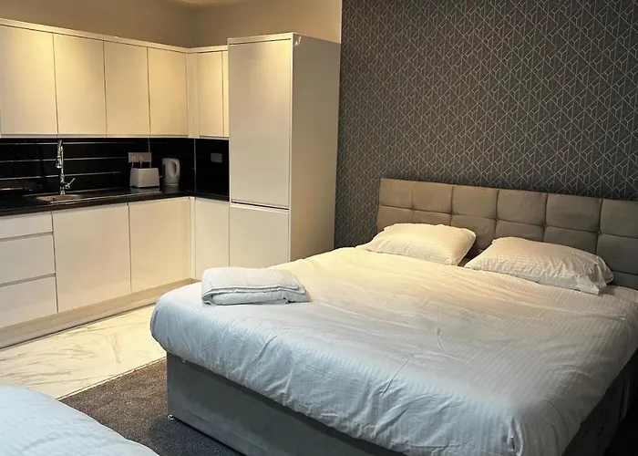 The Pleasant House Отель 3*