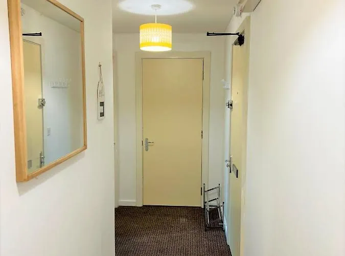 Mosh Homes 01 Apartament