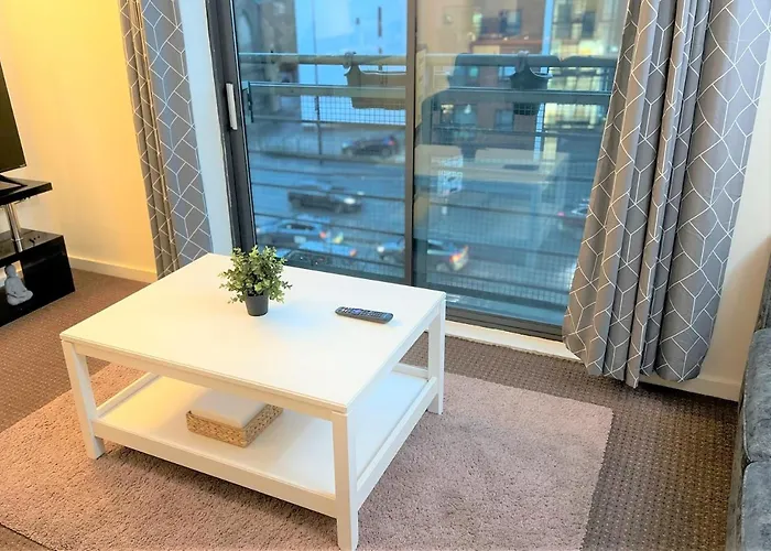 Mosh Homes 01 * 맨체스터