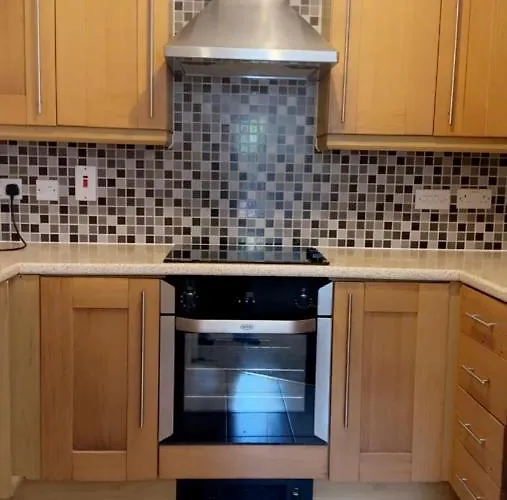 2 Bedroom With Free Parking Wi-fi, Very Close To Ao Arena & Centre * 맨체스터