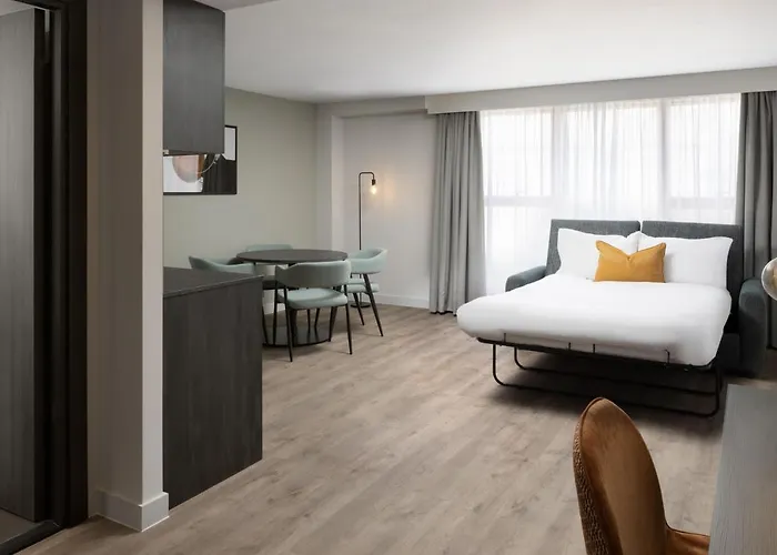 By Marriott Piccadilly Hotel Manchester