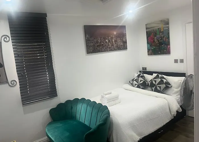 Dynasty * Манчестер