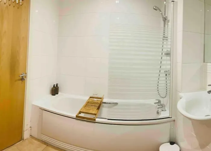 Beautiful Open Plan Living! Apartament *