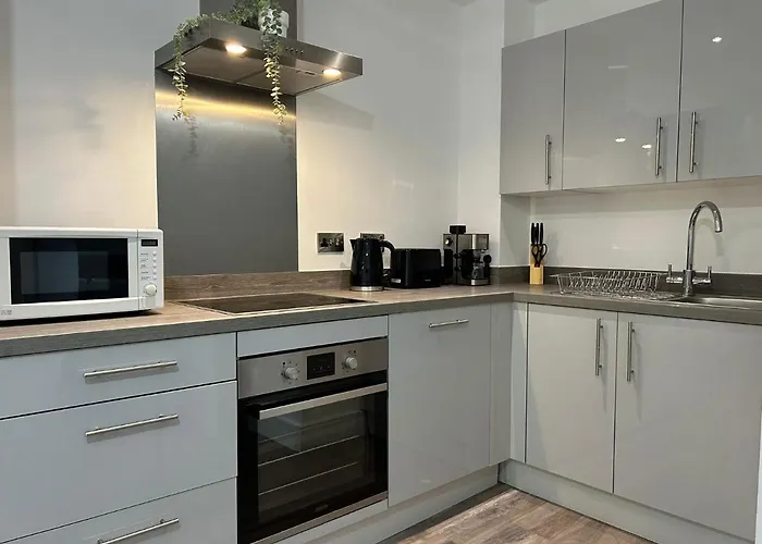 Modern 2Br Sleeps 4 Easy Access To City Centre * Manchester