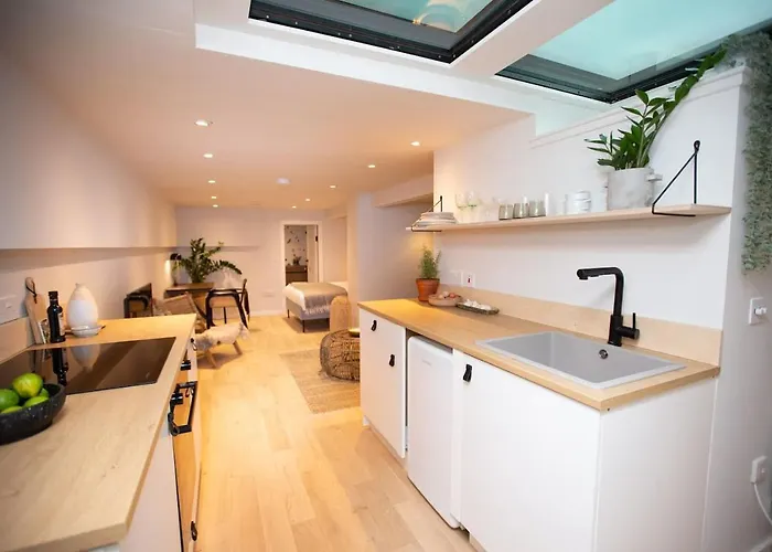 Chorlton Stylish & Roof Terrace Daire Manchester