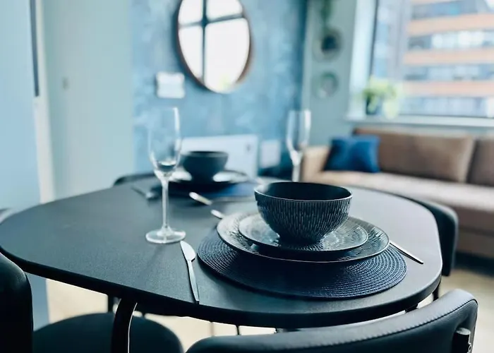 Beautifully Presented One Bedroom Close To Old Trafford Stadium Appartement