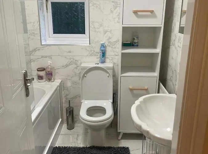 Lovely 3 Bed Short *