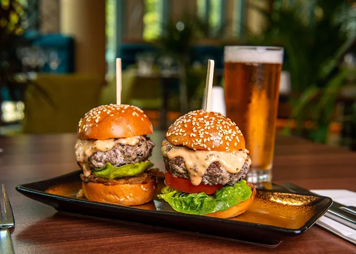 인사이드 바이 멜리아 맨체스터 4*