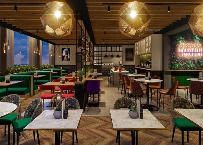 Premier Inn Manchester City Hotel 3*