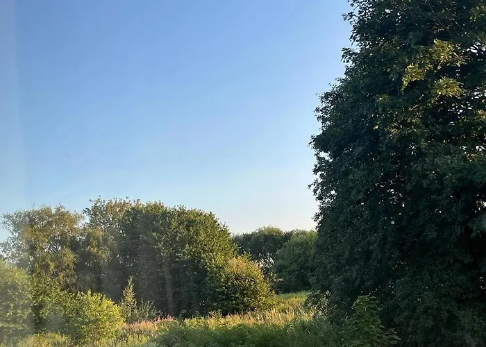 Spacious 3 Bedroom House - Sleeps 5 Lägenhet *