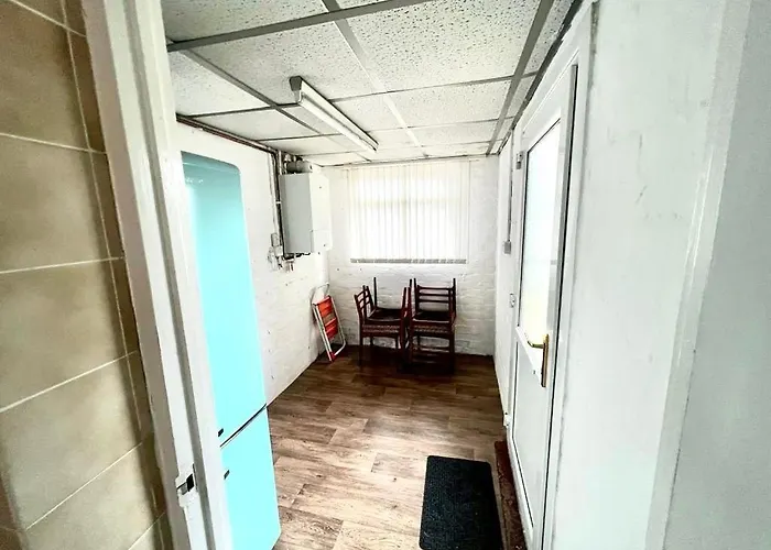 Lägenhet Spacious 3 Bedroom House - Sleeps 5 Manchester