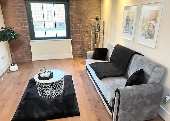 City Center 2 Bedrooms *