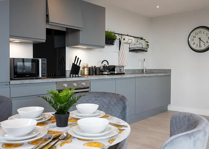 Contemporary 3 Bedrooms