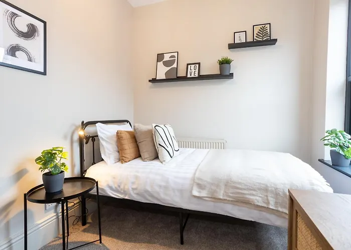 Stunning Scandi Abode In Parking