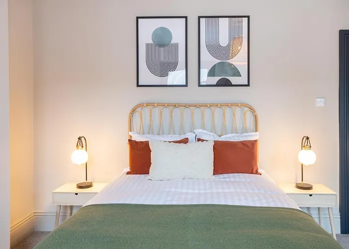 Stunning Scandi Abode In Parking *