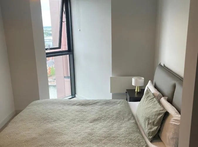 Luxury 2 Bedroom Waterside View Greater Appartement *