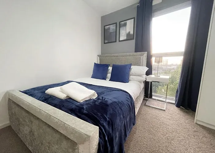 Daire Cityfront Cosy Near Centre & Etihad Stadium, Free Parking