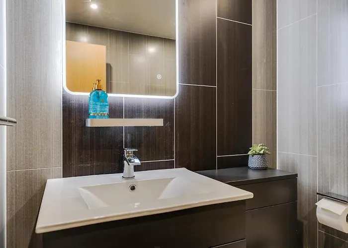 Brimmond Homes - Nr To Univ, Hospitals, O2 Apollo, Plab & 7 Mins To Centre - Stylish, Modern & Secure 2 Bed, 2 Bath With Allocated Free Parking 아파트