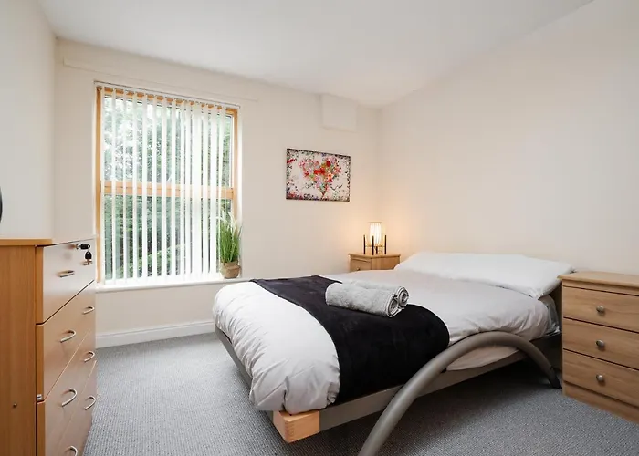 Brimmond Homes - Nr To Univ, Hospitals, O2 Apollo, Plab & 7 Mins To Centre - Stylish, Modern & Secure 2 Bed, 2 Bath With Allocated Free Parking * Mánchester