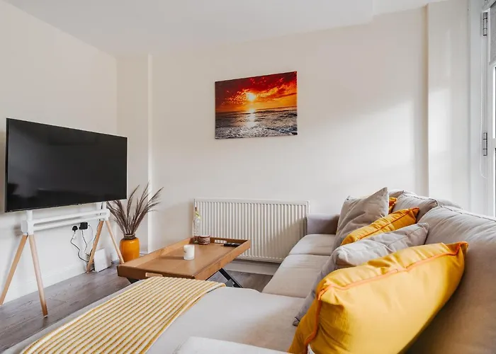 Brimmond Homes - Nr To Univ, Hospitals, O2 Apollo, Plab & 7 Mins To Centre - Stylish, Modern & Secure 2 Bed, 2 Bath With Allocated Free Parking 아파트 *