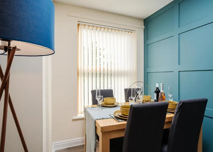 Brimmond Homes - Nr To Univ, Hospitals, O2 Apollo, Plab & 7 Mins To Centre - Stylish, Modern & Secure 2 Bed, 2 Bath With Allocated Free Parking