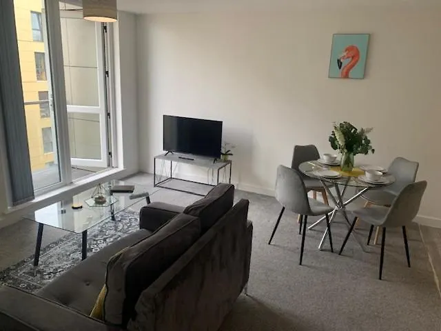 Beautiful 2 Bedroom Manchester