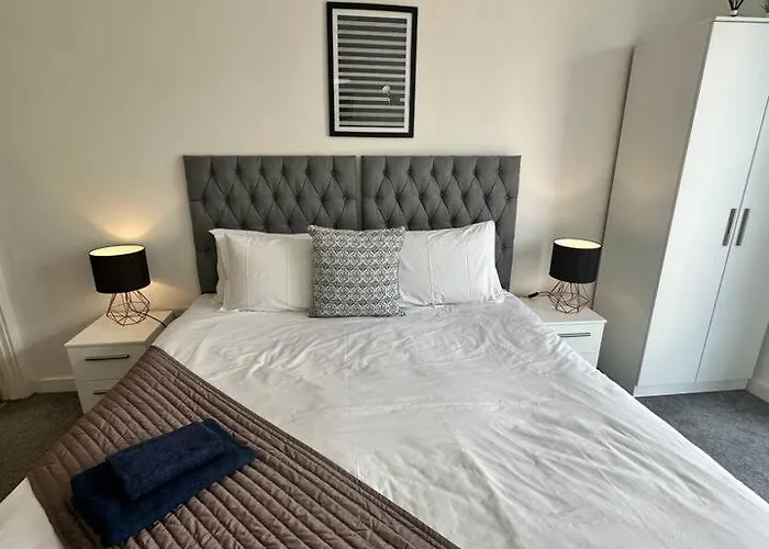 Beautiful 2 Bedroom Manchester