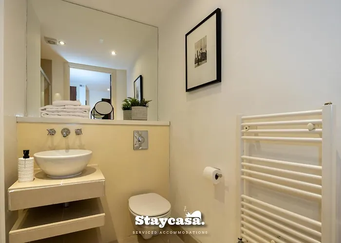 Sunset Haven With Balcony And Free Parking * Manchester