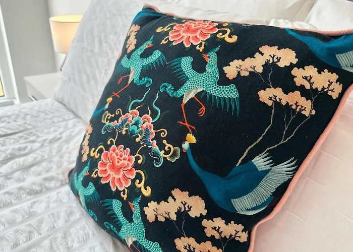 Super Mcr 1 Bed + Balcony