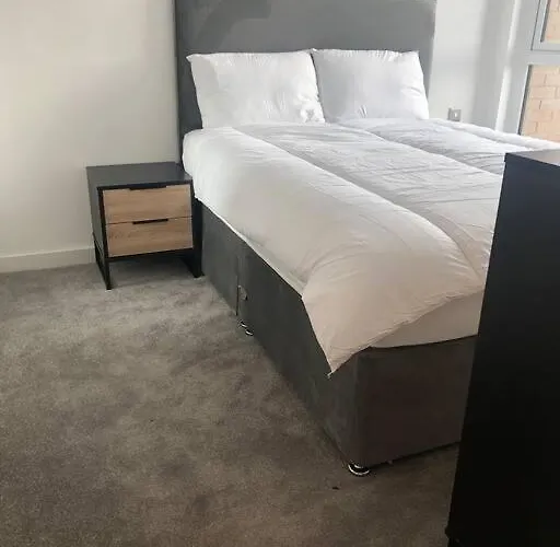 3 Bedroom Free Parking