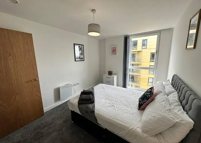 Apartament Super Mcr 1 Bed + Balcony Manchester