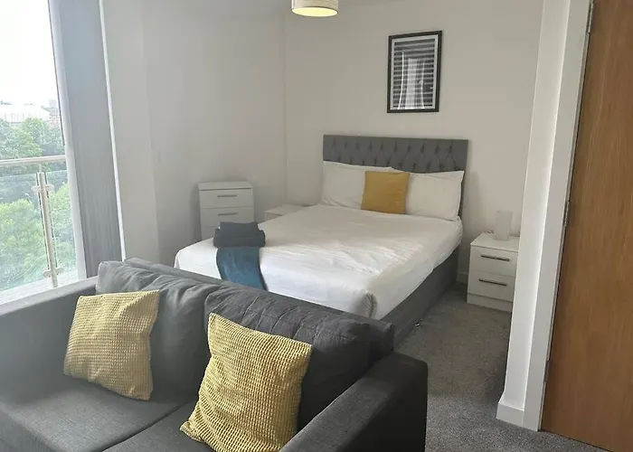 Fab, Spacious Studio+balcony Mcr Apartment Manchester
