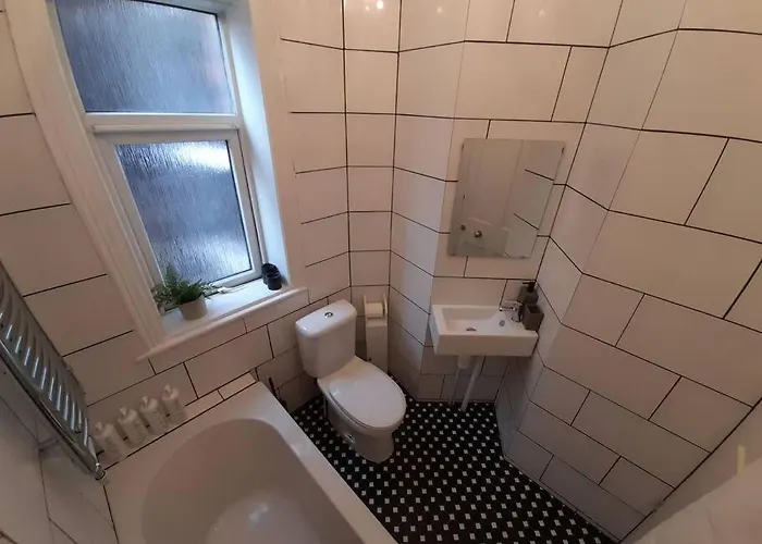 펜션 Chic 5 Double Bedroom House - 15 Min To *