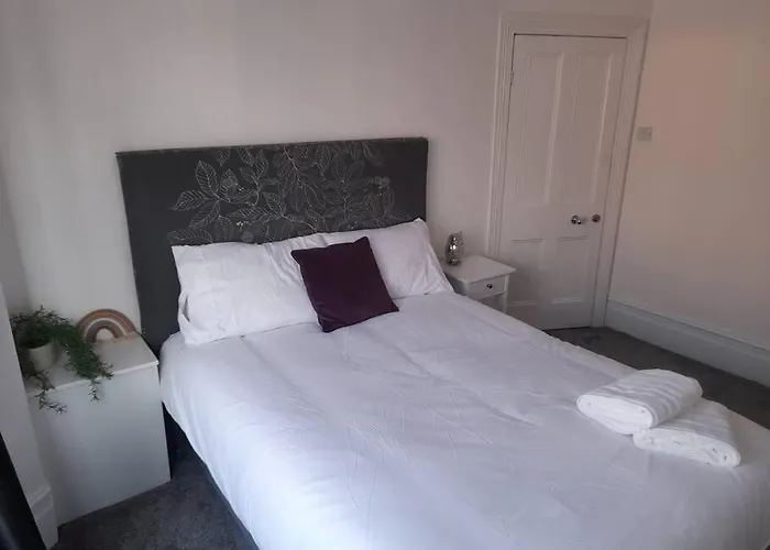 Chic 5 Double Bedroom House - 15 Min To Ferienhaus *