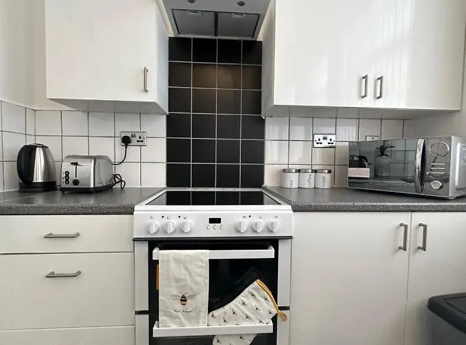 Apartamento 2 Bedroom Flat Close To City, Stadium And Coop Arena