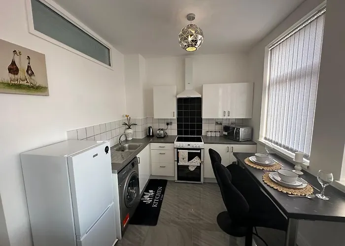 2 Bedroom Flat Close To City, Stadium And Coop Arena Mánchester
