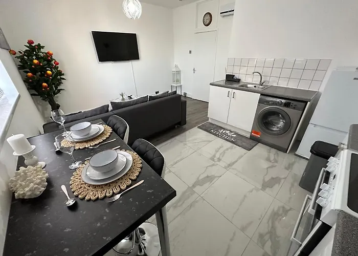 2 Bedroom Flat Close To City, Stadium And Coop Arena Apartmán Manchester