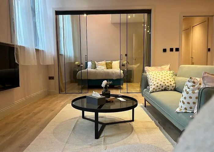 Bella Ruiz City Centre