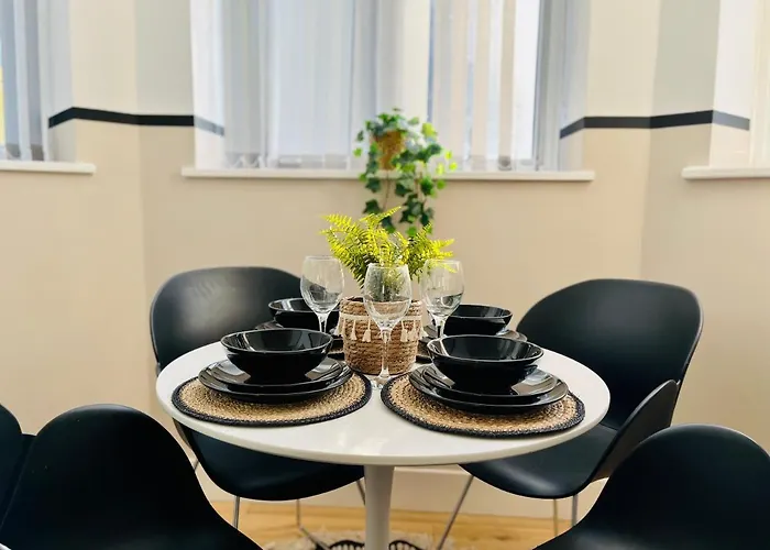 Διαμέρισμα Bright And Spacious 2 Bed Apt - Sleeps Up To 6