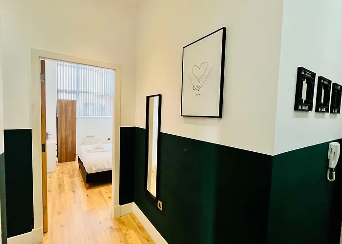 Bright And Spacious 2 Bed Apt - Sleeps Up To 6 Διαμέρισμα