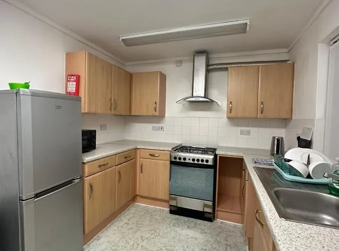 Bright, Warm & Cozy House In Harpurhey شقة