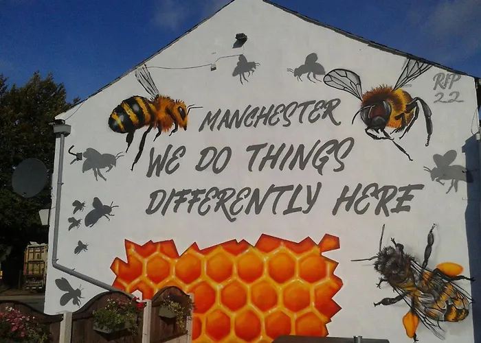 Modern 3-bed Stay-away-home Sleeps 6 Nr *