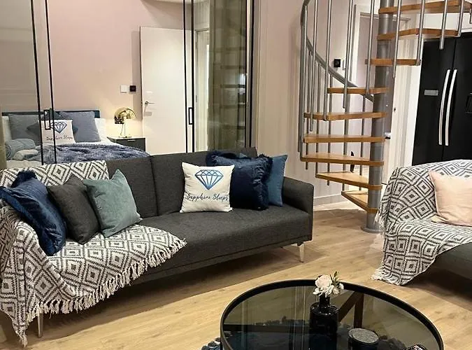 M1 Centre 3 Bed 3 Bath Luxe Penthouse 아파트 *