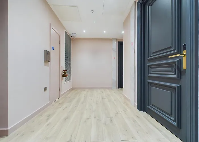 Classy 2bedroom Centre 아파트