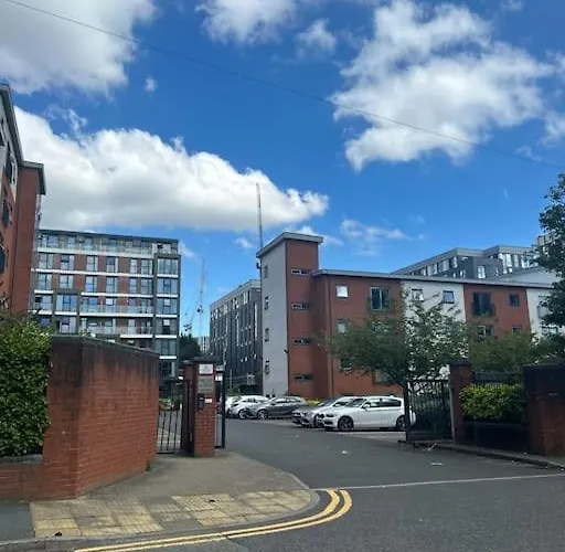 Entire In Greater Manchester