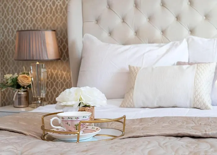 Beautifully Designed 3 Bed House - In Casa vacanze