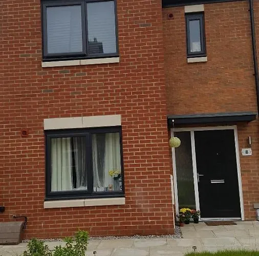 Free Car Park And Walk To Coop, Etihad, Piccadilly, Free Snacks